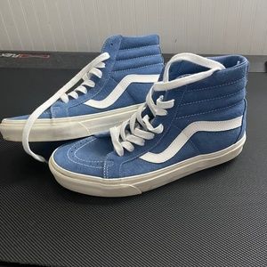 Men’s blue high top Vans